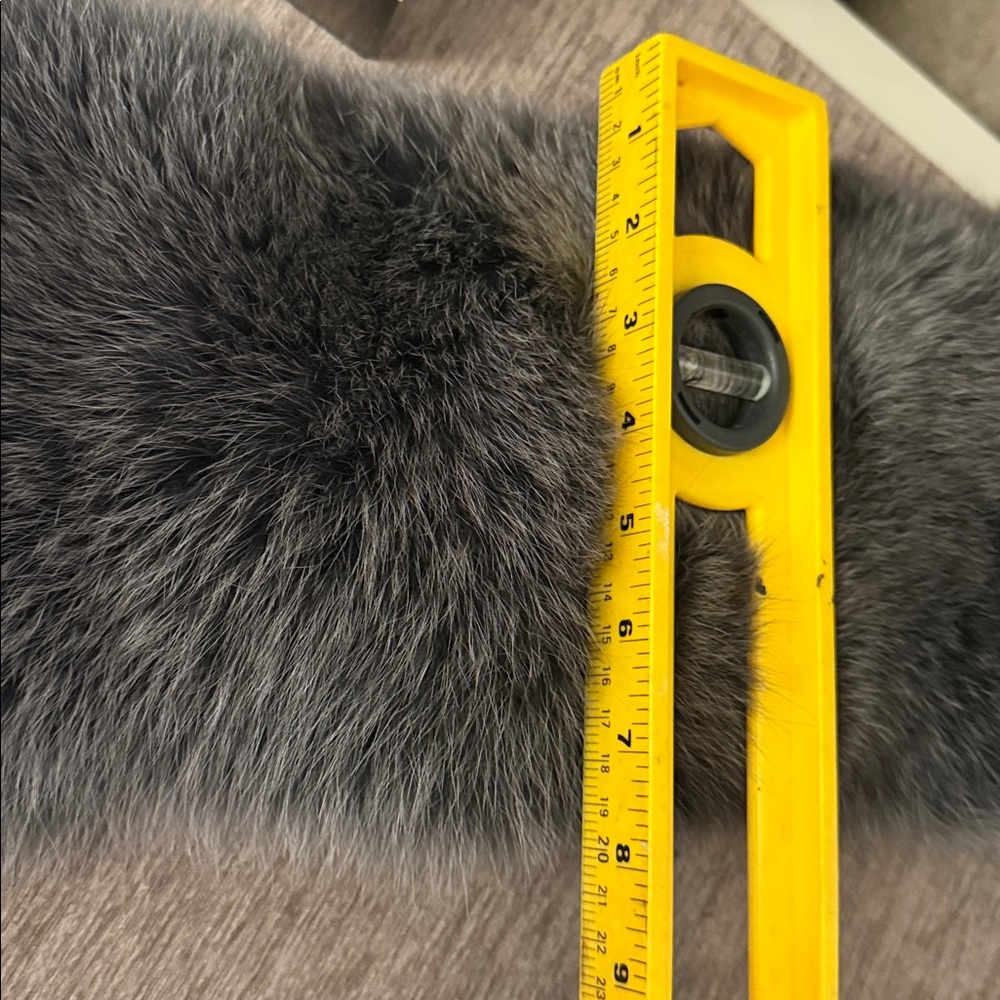 SAGA FOX FUR SCARF WRAP COLLAR - Picture 12 of 14